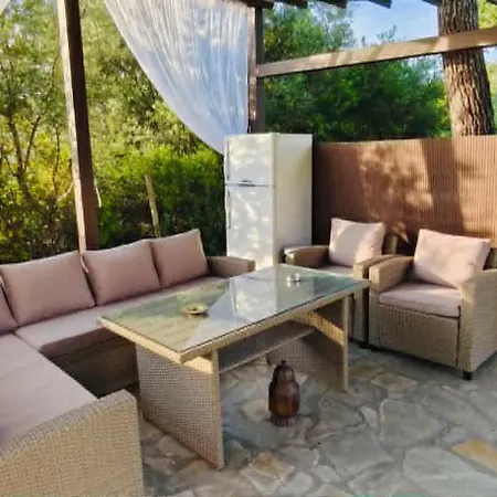 בית נופש Golden Summer *